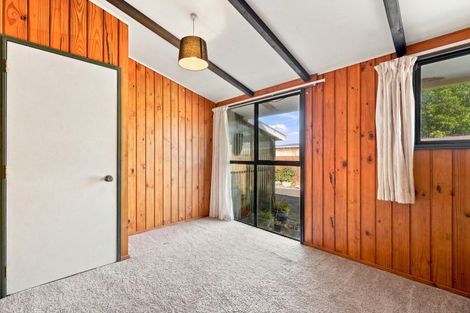 Photo of property in 33 Tongariro Street, Castlecliff, Whanganui, 4501