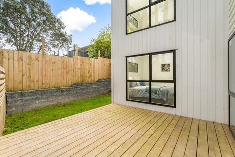 Photo of property in 89a Oreil Avenue, West Harbour, Auckland, 0618