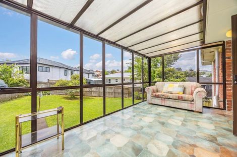 Photo of property in 2/1 Meadowvale Avenue, Forrest Hill, Auckland, 0620