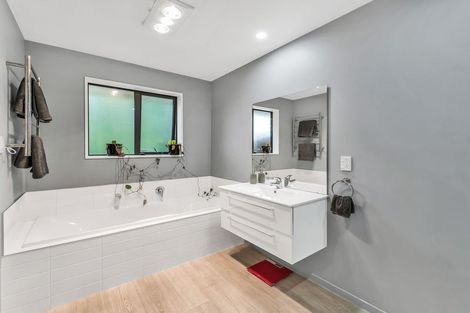 Photo of property in 11 Godwin Grove, Rolleston, 7614