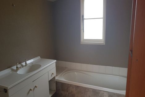 Photo of property in 6 George Street, Waimate, 7924