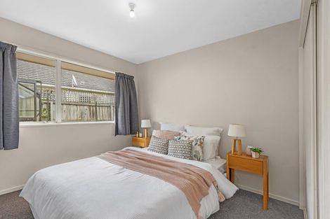 Photo of property in 2/86 Brookside Terrace, Bryndwr, Christchurch, 8053