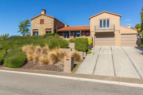 Photo of property in 1 Garland Terrace, Kelvin Heights, Queenstown, 9300