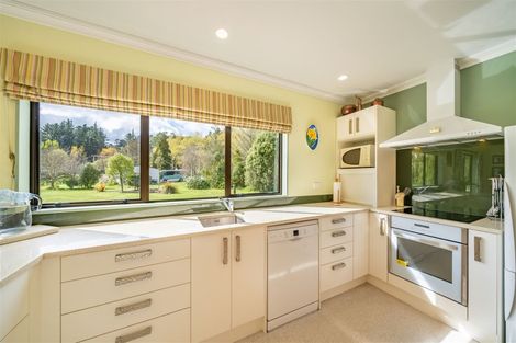 Photo of property in 262a Katherine Mansfield Drive, Whitemans Valley, Upper Hutt, 5371