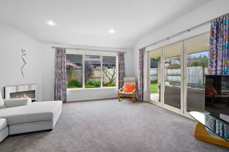 Photo of property in 7 Norfolk Drive, Cambridge, 3434