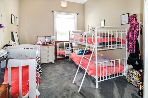 Photo of property in 15 Cadman Street, Dannevirke, 4930