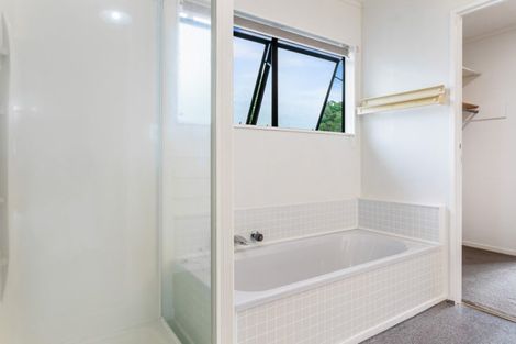 Photo of property in 44 Hale Crescent, Bayview, Auckland, 0629