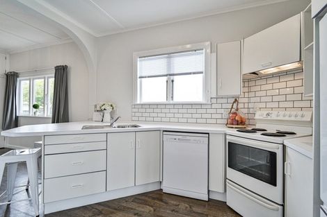 Photo of property in 401 Jervois Street, Mayfair, Hastings, 4122