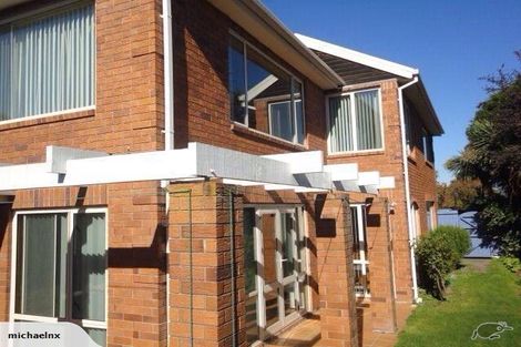 Photo of property in 94 Memorial Avenue, Ilam, Christchurch, 8053