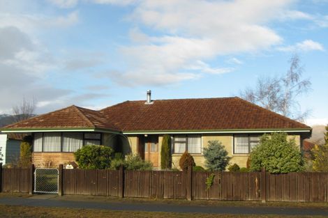 Photo of property in 129 Waenga Drive, Cromwell, 9310