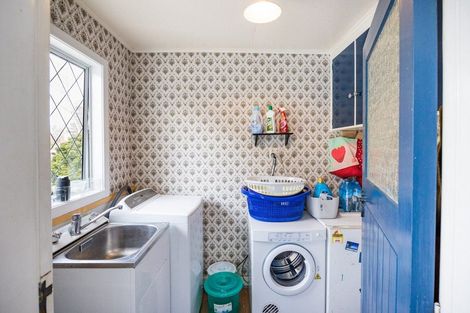 Photo of property in 8 Milne Street, Marton, 4710