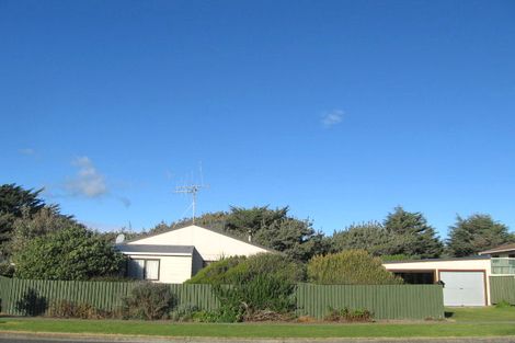 Photo of property in 26 Scott Avenue, Otaki Beach, Otaki, 5512
