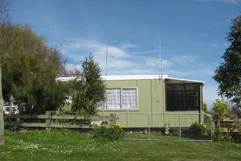 Photo of property in 33 Tokomaru Road, Tokomaru, Palmerston North, 4474