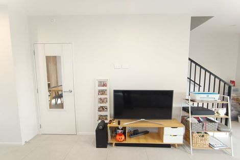 Photo of property in 11 Nuku Place, Manurewa, Auckland, 2102