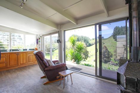 Photo of property in 182 Ohautira Road, Raglan, 3295