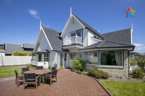 Photo of property in 79 Queens Grove, Hutt Central, Lower Hutt, 5010
