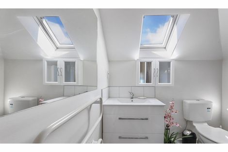 Photo of property in 5h Church Street, Akaroa, 7520