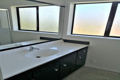 Photo of property in 23 Jandell Crescent, Bucklands Beach, Auckland, 2014