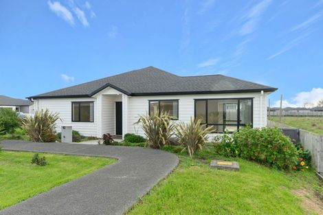 Photo of property in 40 Koroheke Road, Takanini, 2110