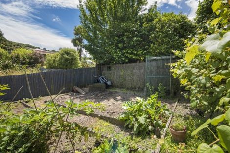 Photo of property in 141 Waikawa Road, Picton, 7220