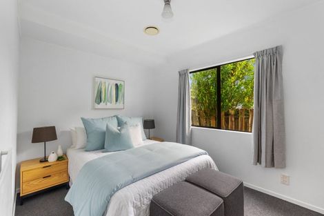 Photo of property in 1/4 Grainger Road, Te Atatu South, Auckland, 0610