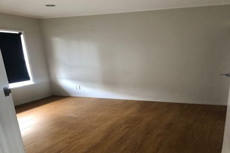 Photo of property in 1/3 Ocean View Road, Hillcrest, Auckland, 0627