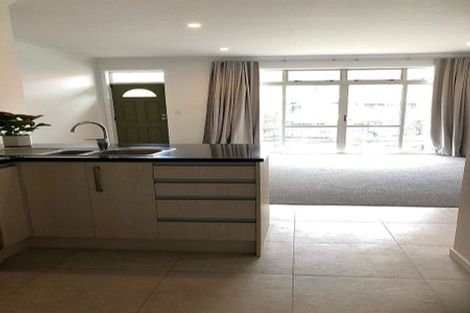 Photo of property in 4/44 Carlos Drive, Flat Bush, Auckland, 2016