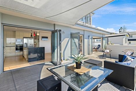 Photo of property in 82 Kowhai Road, Campbells Bay, Auckland, 0630