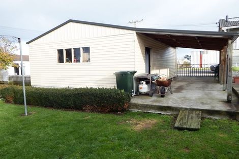 Photo of property in 25 Hunia Street, Marton, 4710