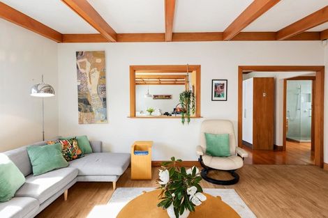 Photo of property in 10 Maranui Avenue, Point Chevalier, Auckland, 1022