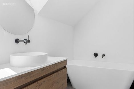 Photo of property in 4 Goldie Drive, Rangiora, 7400