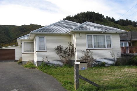 Photo of property in 10 Wise Street, Wainuiomata, Lower Hutt, 5014