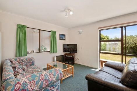 Photo of property in 7 Gibbs Place, Kinloch, Taupo, 3377