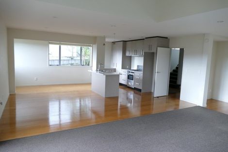 Photo of property in 630 Beach Road, Browns Bay, Auckland, 0630