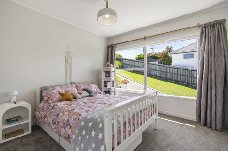 Photo of property in 61 Carlisle Road, Torbay, Auckland, 0630