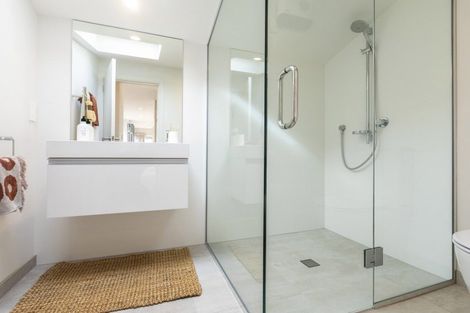 Photo of property in 2 Challenger Lane, Redcliffs, Christchurch, 8081