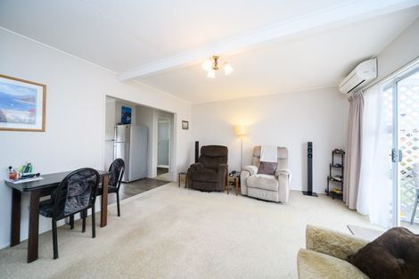 Photo of property in 73 Fairview Avenue, Feilding, 4702