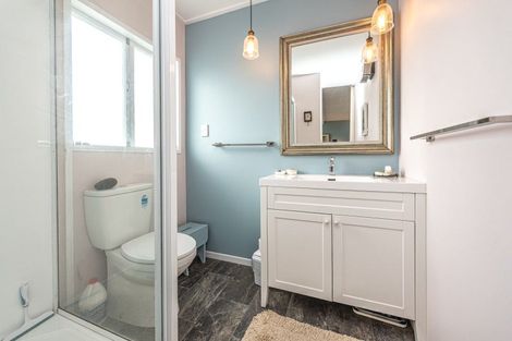 Photo of property in 4 Great North Road, Saint Johns Hill, Whanganui, 4500