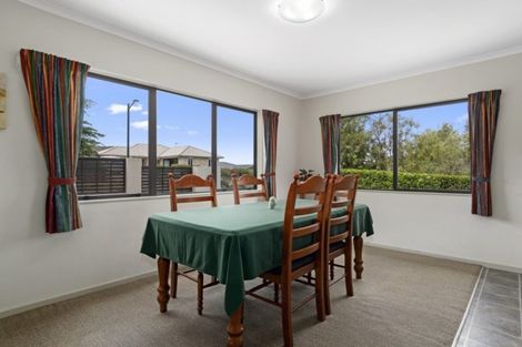 Photo of property in 52 Inverness Drive, Pyes Pa, Tauranga, 3112