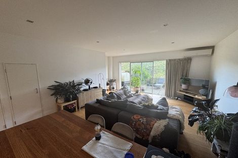 Photo of property in 38 Saddleback Grove, Karori, Wellington, 6012