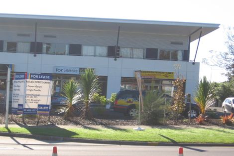 Photo of property in Albany Central, 1a/210 Dairy Flat Highway, Albany, Auckland, 0632