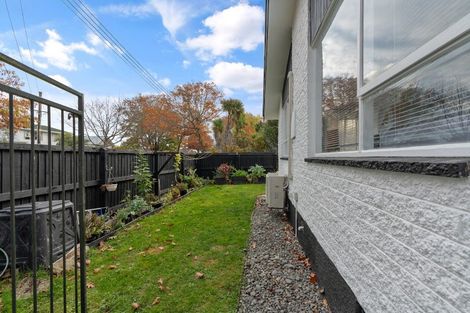 Photo of property in 1/27 Oxley Avenue, St Albans, Christchurch, 8014