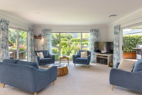 Photo of property in 28a Cotter Street, Greytown, 5712