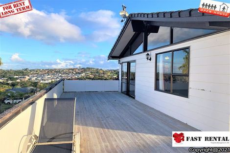 Photo of property in 18 Sumich Place, West Harbour, Auckland, 0618