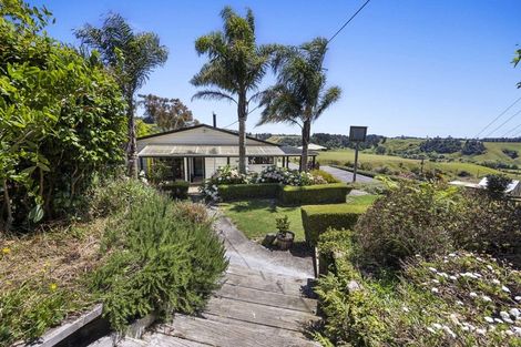 Photo of property in 543 Mataro Road, Onaero, Urenui, 4375