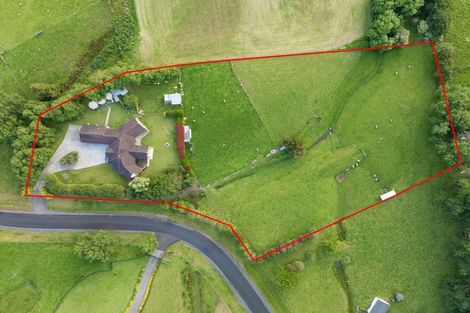 Photo of property in 21 Old Barn Road, Opaheke, Papakura, 2584