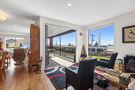 Photo of property in 26a Western Road, Bellevue, Tauranga, 3110