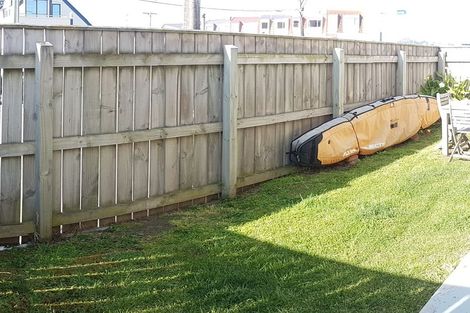 Photo of property in 1/102 Lyall Parade, Lyall Bay, Wellington, 6022