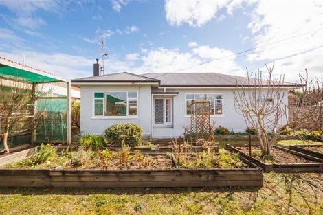 Photo of property in 10 William Street, Marton, 4710