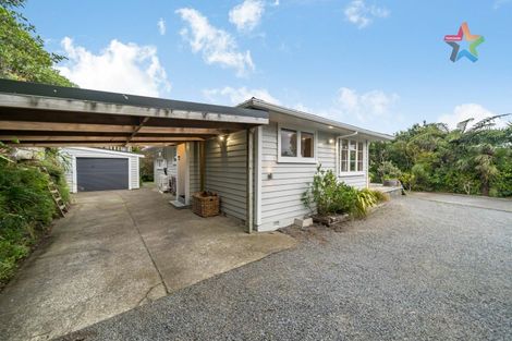 Photo of property in 46 Poto Road, Normandale, Lower Hutt, 5010